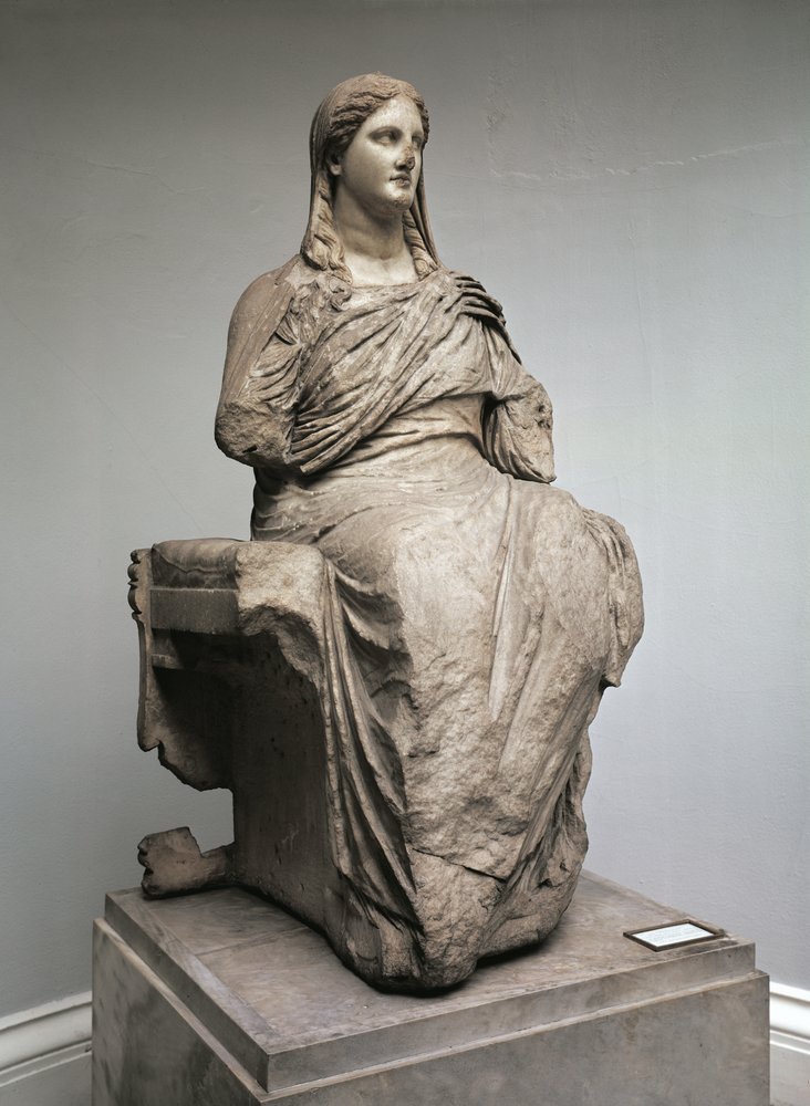 Statua di Demetra